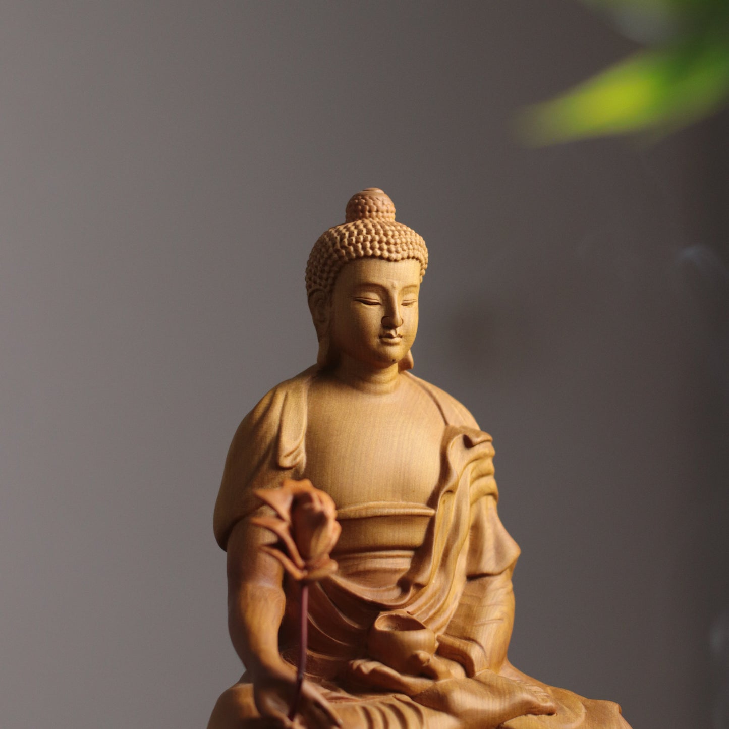 Wooden Bhaisajyaguru Medicine Buddha Statue — Zen Healing Gift