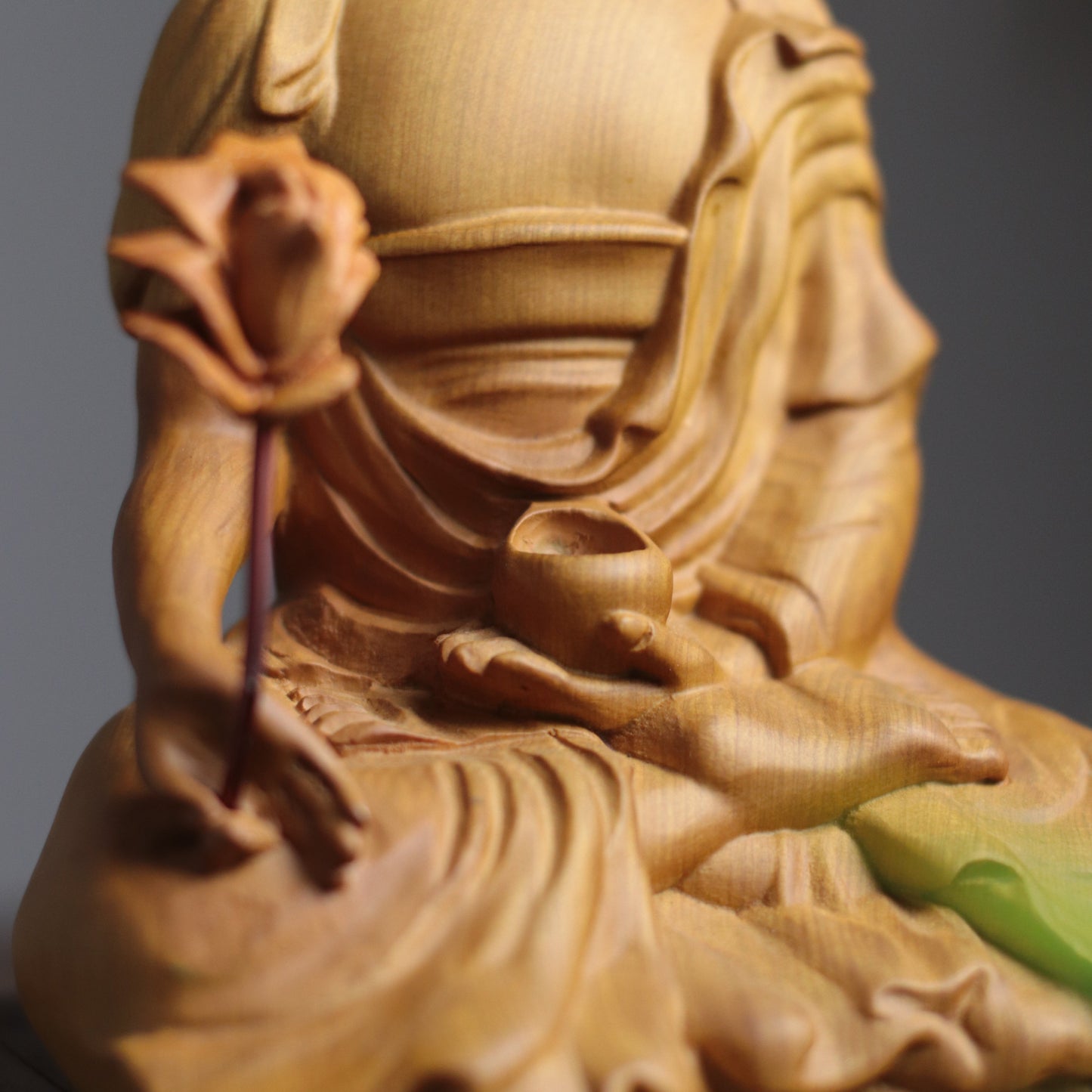 Wooden Bhaisajyaguru Medicine Buddha Statue — Zen Healing Gift