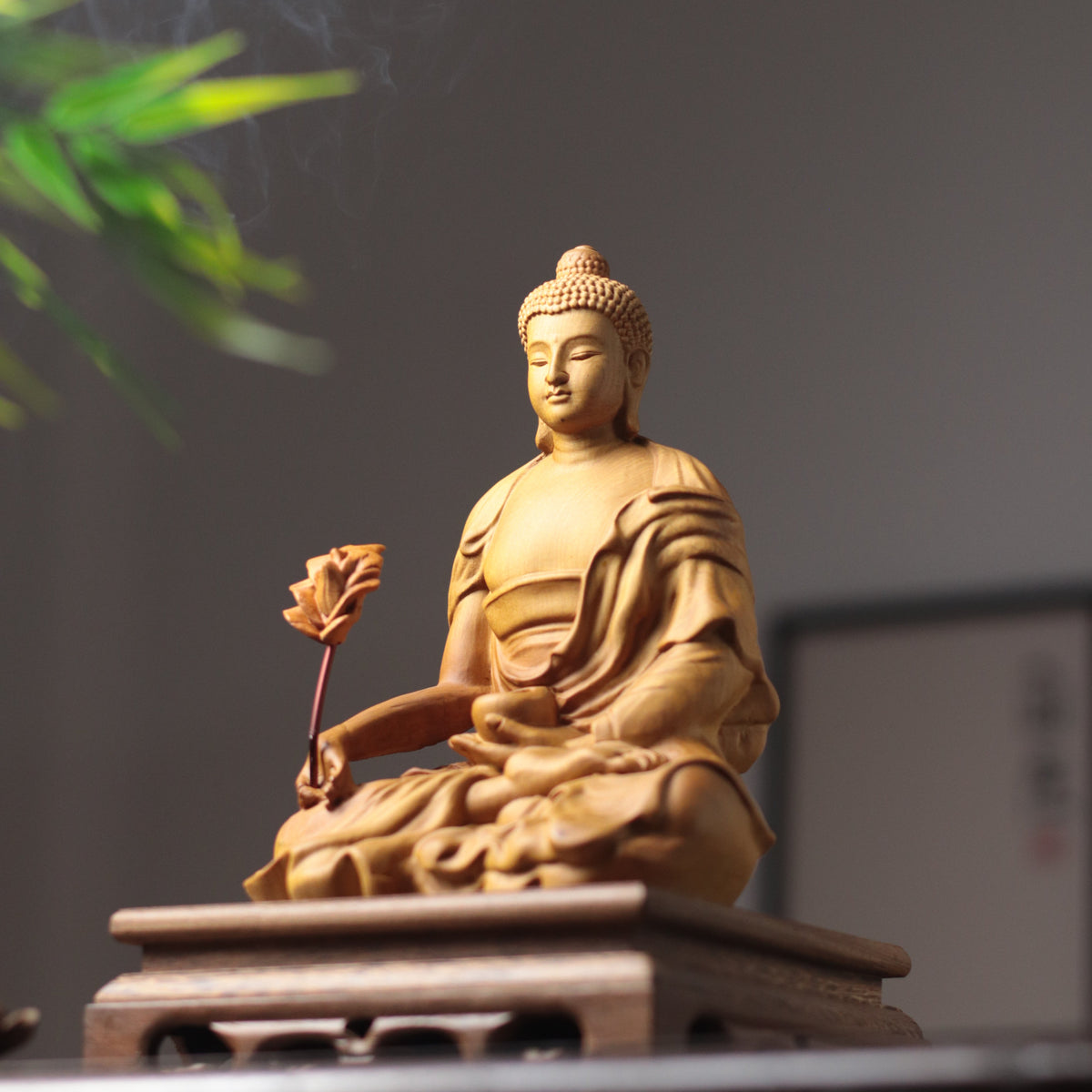Wooden Bhaisajyaguru Medicine Buddha Statue — Zen Healing Gift