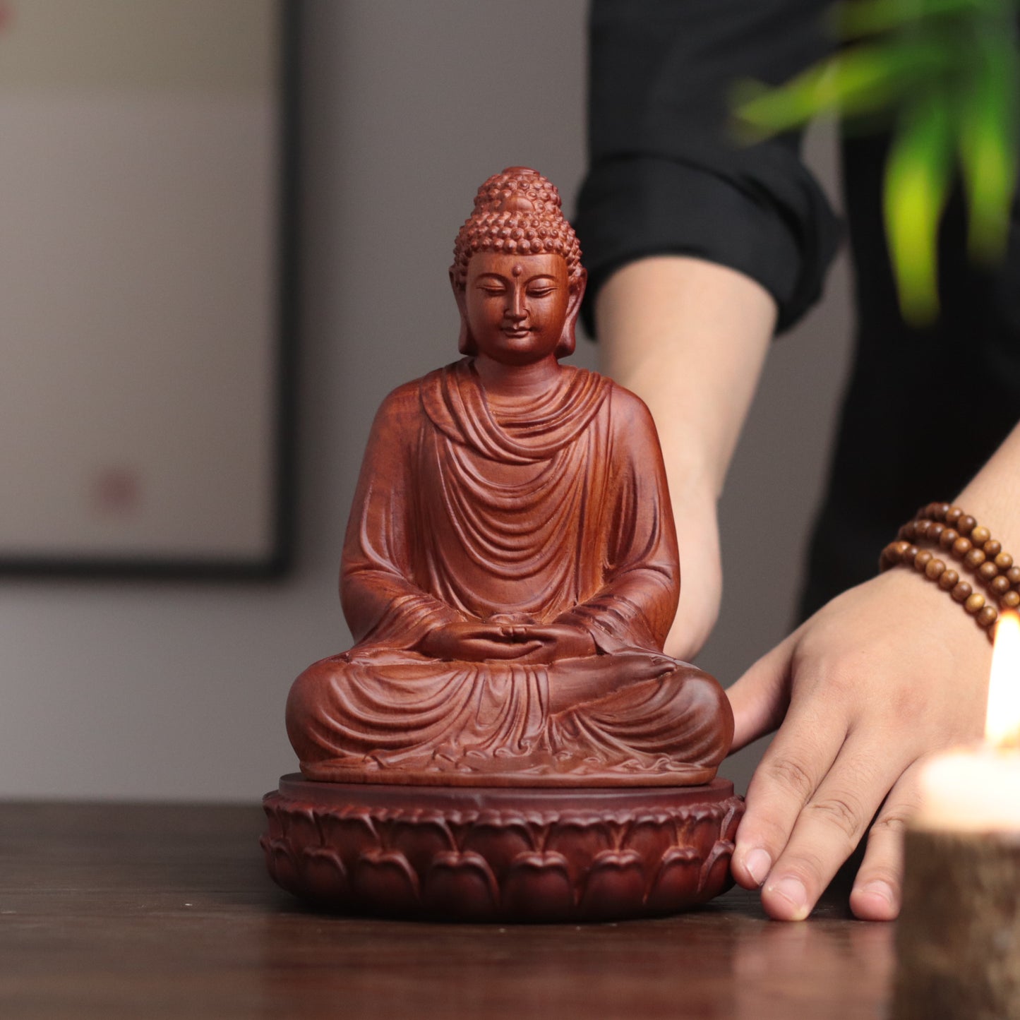 Hand Carved Shakyamuni Buddha Statue, Dhyana Mudra Gesture