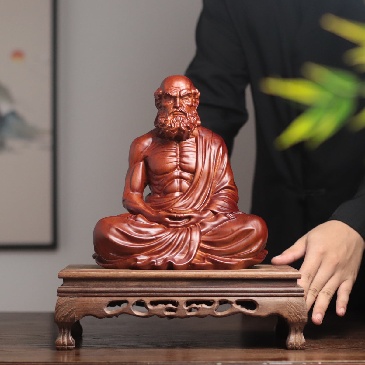 Meditating Bodhidharma Statue - Padauk Wood – additional view 3