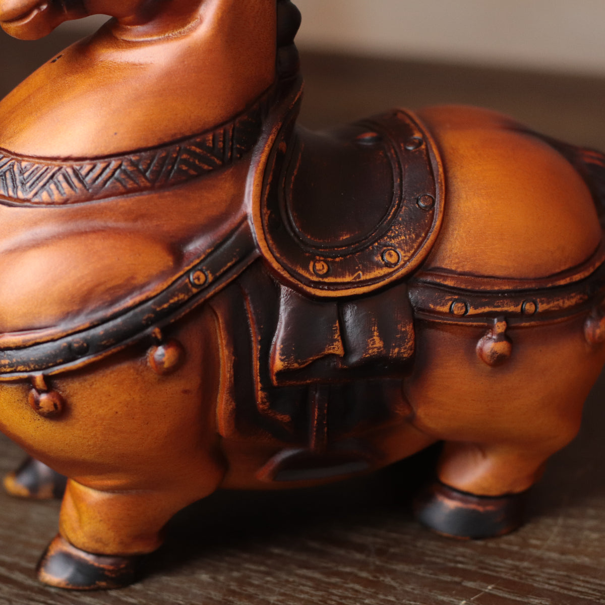 Tang Dynasty Fat Horse Statue – Hand-Carved Wood Feng Shui Horse